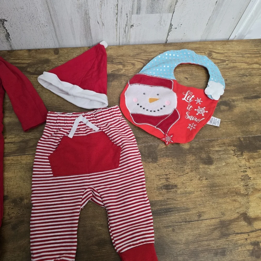 Babys Size 6-9M Santa Christmas Outfit Lot Of 4, Outfit, Pants, Hat And Bib
